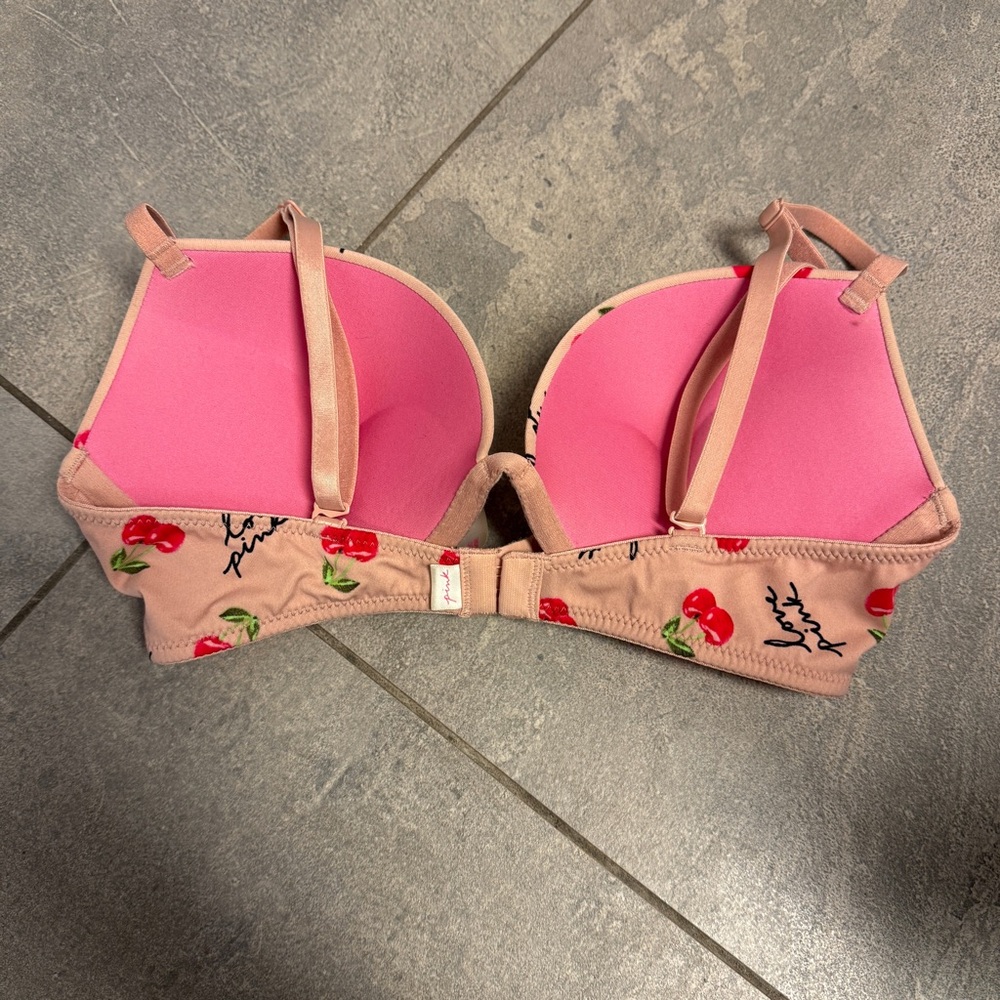 PINK Victoria’s Secret Wear Everywhere Super Push Up Bra Cherries Mauve 32C - Picture 2 of 4